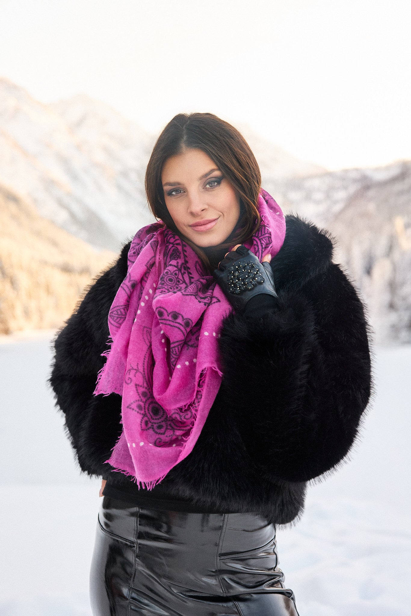 Como pink/black